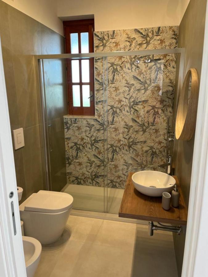 Villa Capri Holiday Home Кампофеличе-ди-Роччелла Экстерьер фото