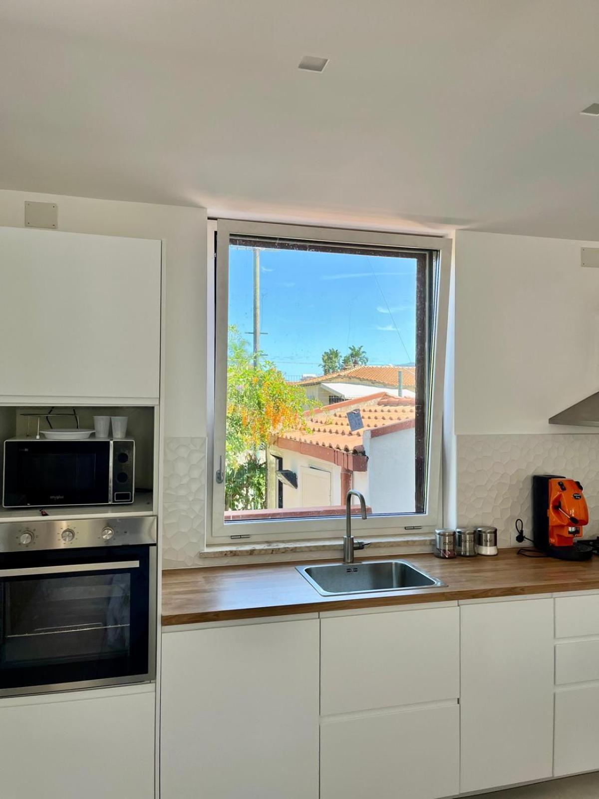 Villa Capri Holiday Home Кампофеличе-ди-Роччелла Экстерьер фото